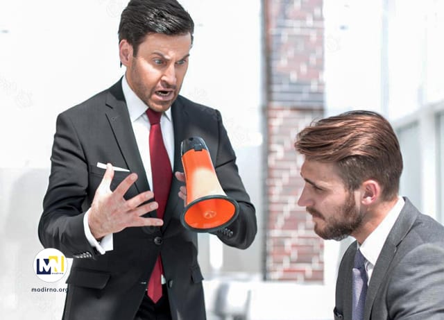 نحوه تذکر به کارمند ، کارکنان مشکل ساز