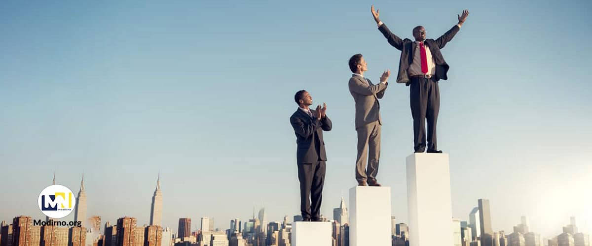 افراد موفق چه کسانی هستند و چه می کنند؟